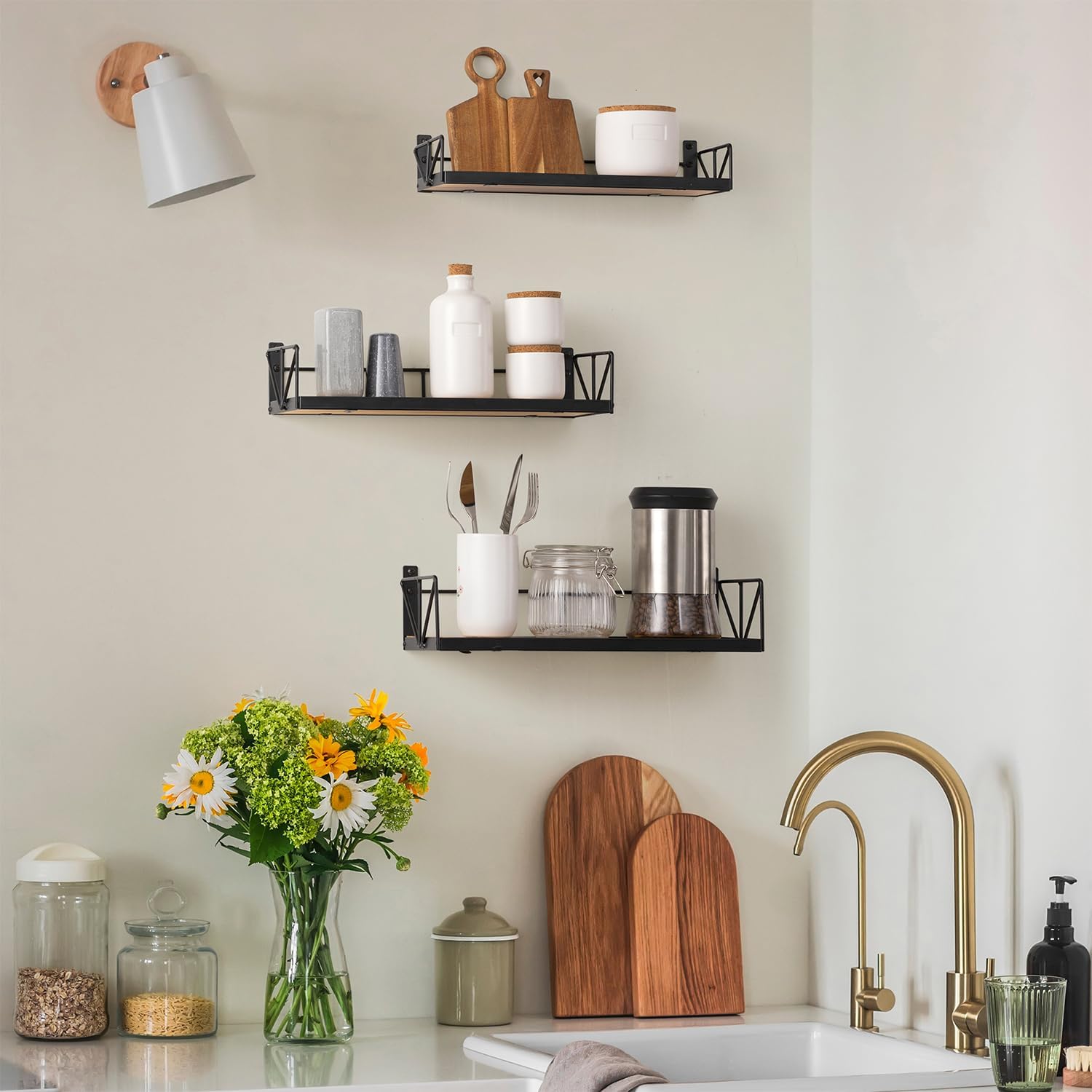 Qidordour Floating Shelves for Wall Set of 3, Rustic Wood Wall Shelves for Home Decor, Wall Mounted Farmhouse Floating Shelf for Living Room, Bathroom, Bedroom and Kitchen (Carbonized Brown)